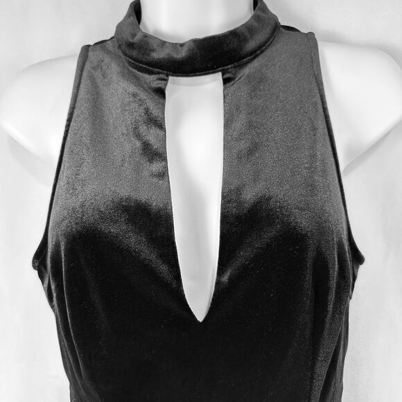 Forever 21 Velvet Sleeveless Romper Womens Small Black Choker Lace Back Party - Picture 9 of 16